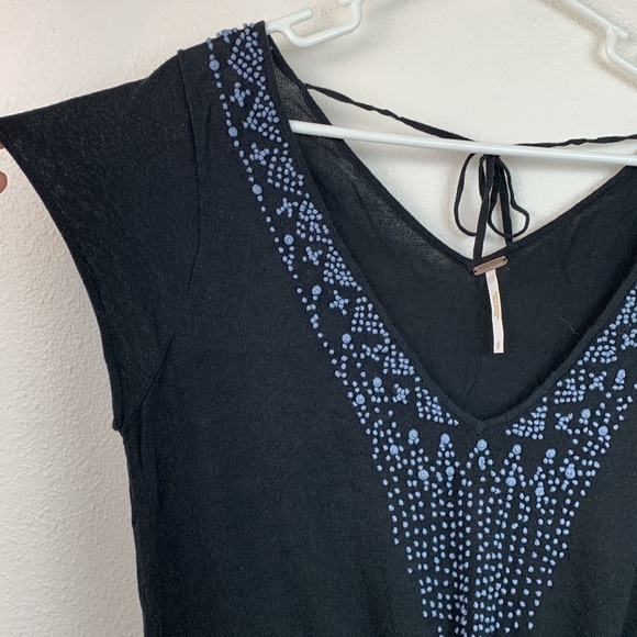 Free People sweater knit embroidered V neck top with drawstring peplum waist EUC - Picture 2 of 10